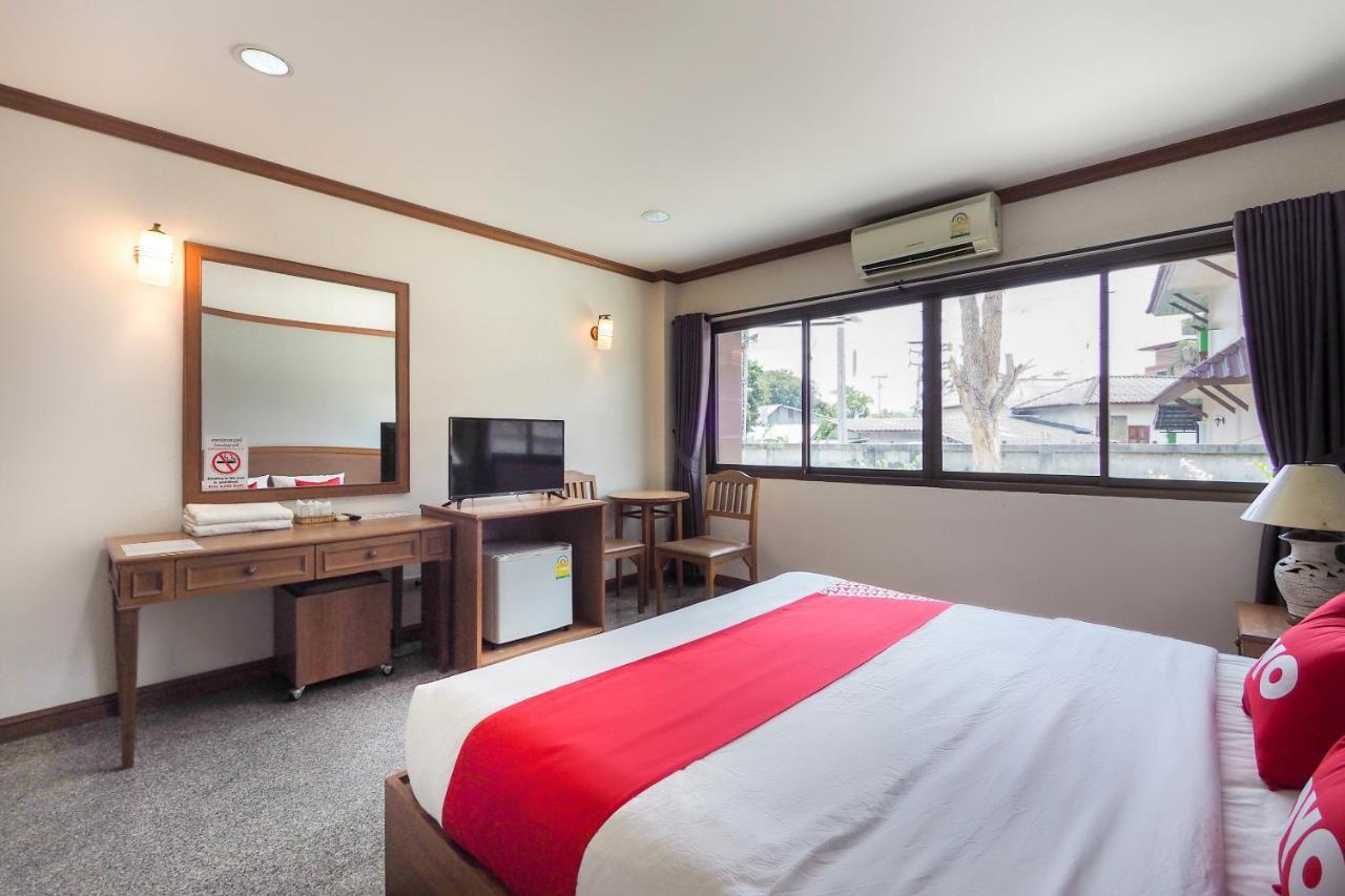 Oyo 859 Golden Land Hotel 치앙라이 외부 사진