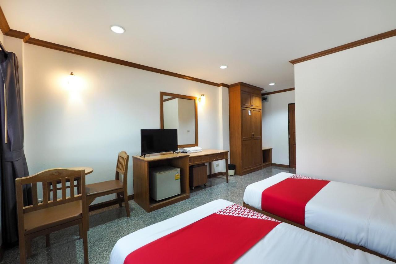 Oyo 859 Golden Land Hotel 치앙라이 외부 사진