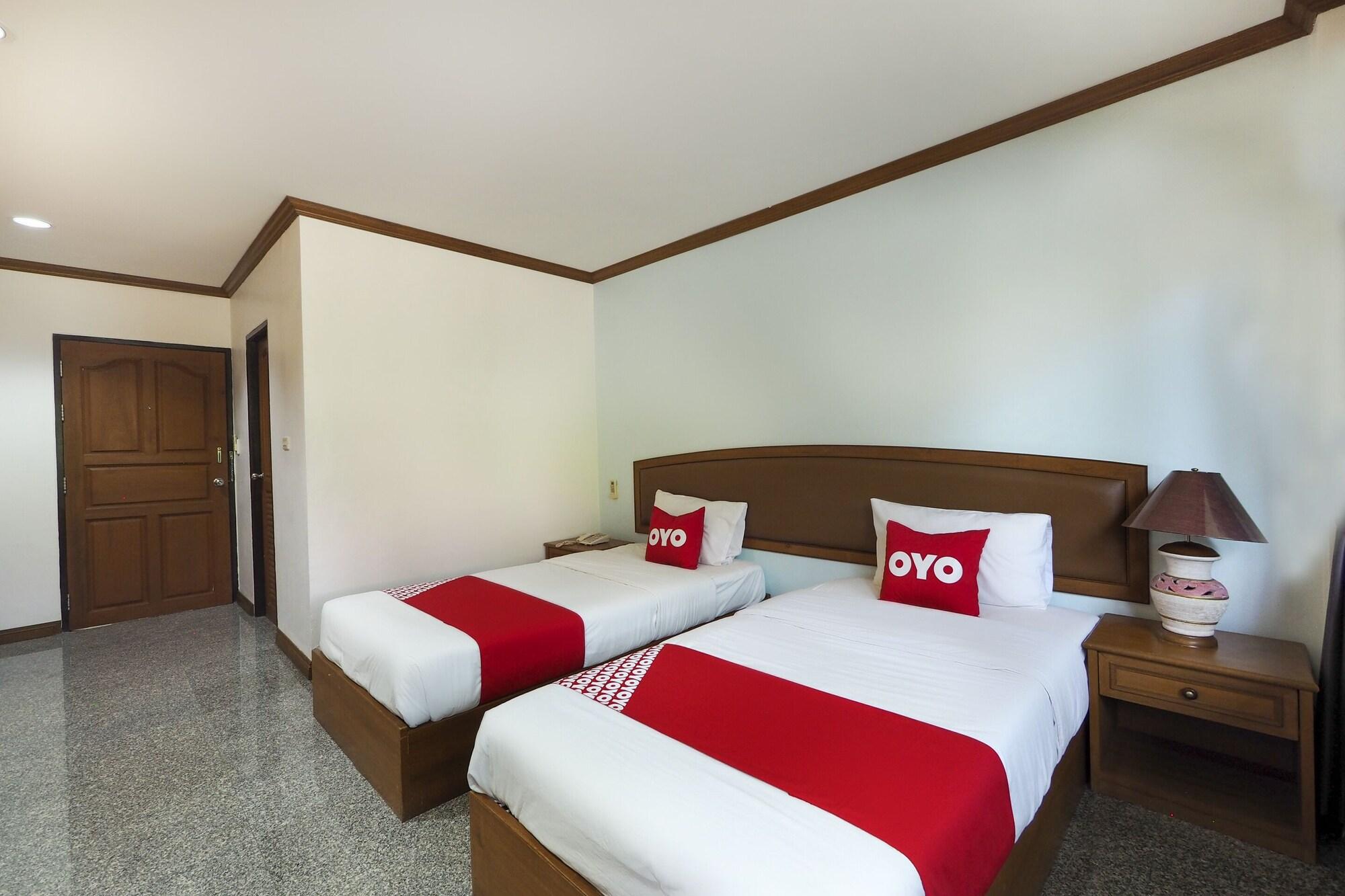 Oyo 859 Golden Land Hotel 치앙라이 외부 사진